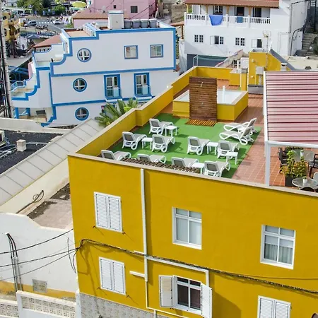 Charming In 80m² Mountain/sea View